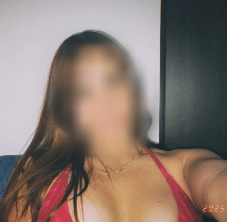 Aina, 26 años